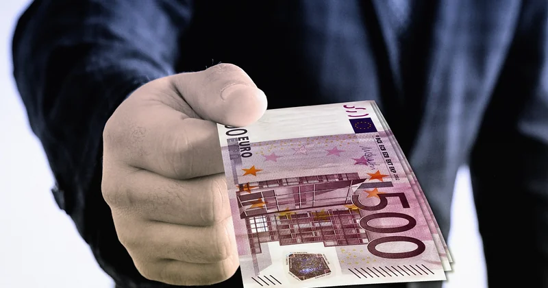 Indemnité de licenciement pour inaptitude : brut ou net, et soumise à cotisations ?